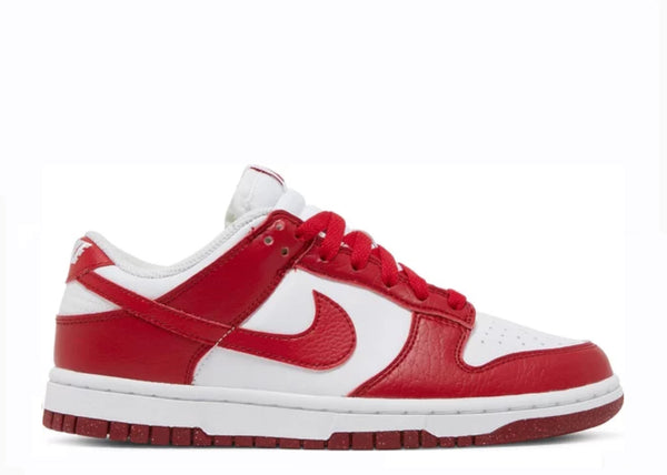 wmns nike dunk low next nature gym red